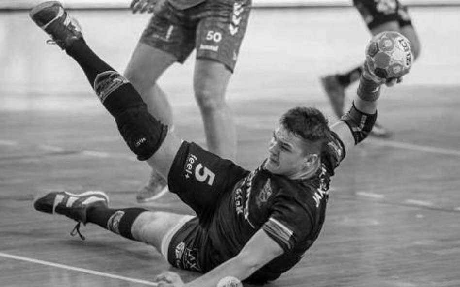 Dawid Jakubowski ( 2000-2019), zawodnik Piotrkowianina i reprezentacji młodzieżowej w piłce ręcznej.