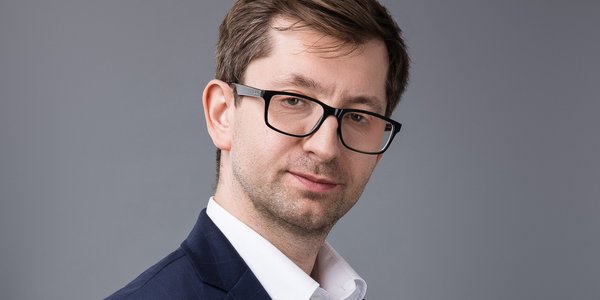 Natychmiastowa reakcja na negatywne informacje