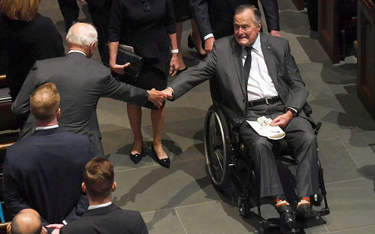 George H. W. Bush wypisany ze szpitala