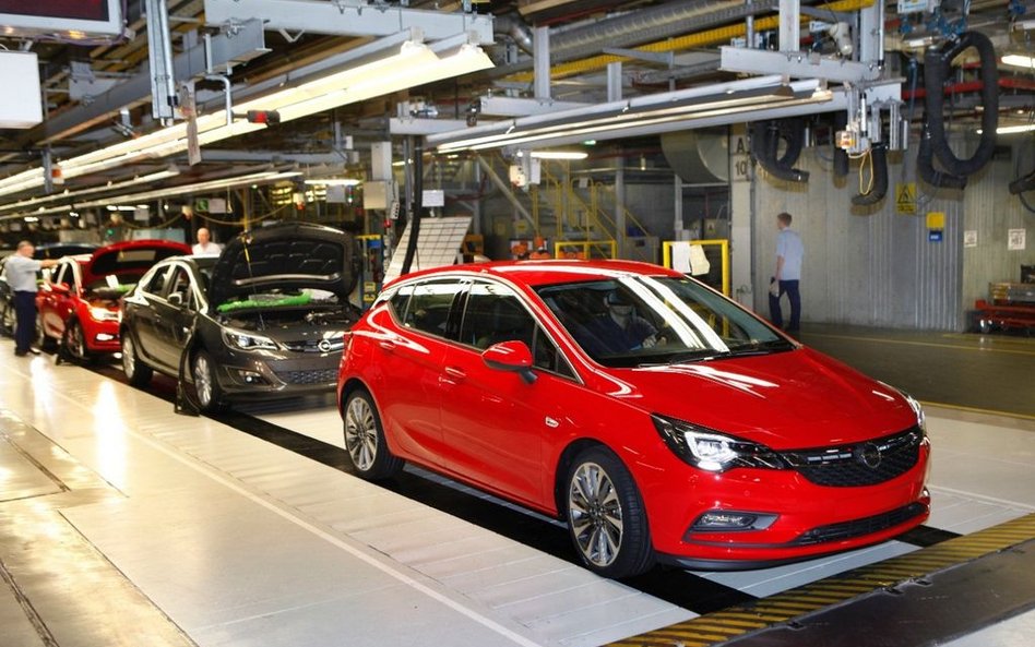 Opel w Gliwicach już produkuje nową Astrę