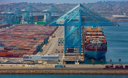 Amerykański Urząd Celny i Ochrony Granic (CBP) ogłosił, że we wtorek przestanie pobierać cła zakwest