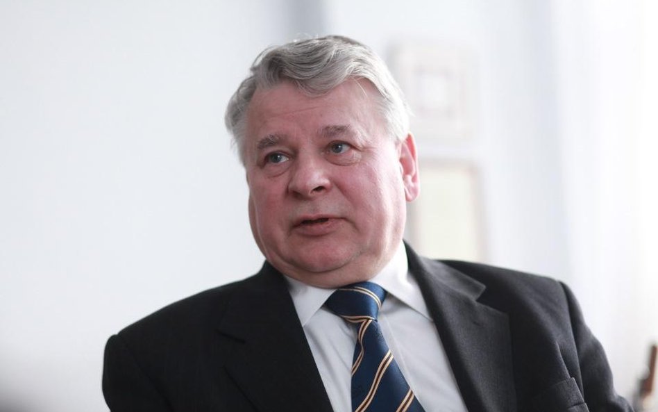 Bogdan Borusewicz zapowiada, że zwróci się do prezydenta o uzupełnienie uzasadnienia projektu refere