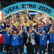 Mistrzem Euro 2020 była reprezentacja Włoch, która w finale spotkała się z Anglią. Mecz rozegrano 11
