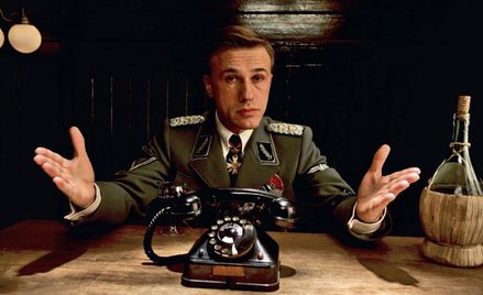 Tarantino kolejny raz złożył przewrotny hołd kinu, czerpiąc z jego dorobku pełnymi garściami