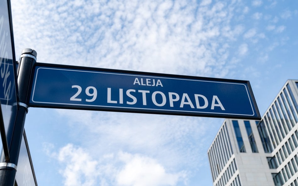 W Krakowie w ciągu ostatnich lat tablice z nazwami były wymieniane już kilkakrotnie. Ostatni raz w 2