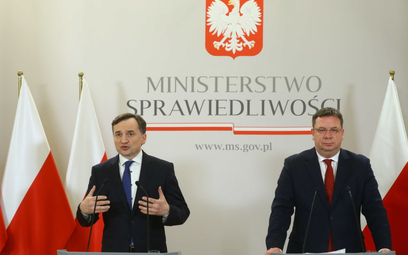 Minister sprawiedliwości, prokurator generalny Zbigniew Ziobro oraz minister-członek Rady Ministrów 