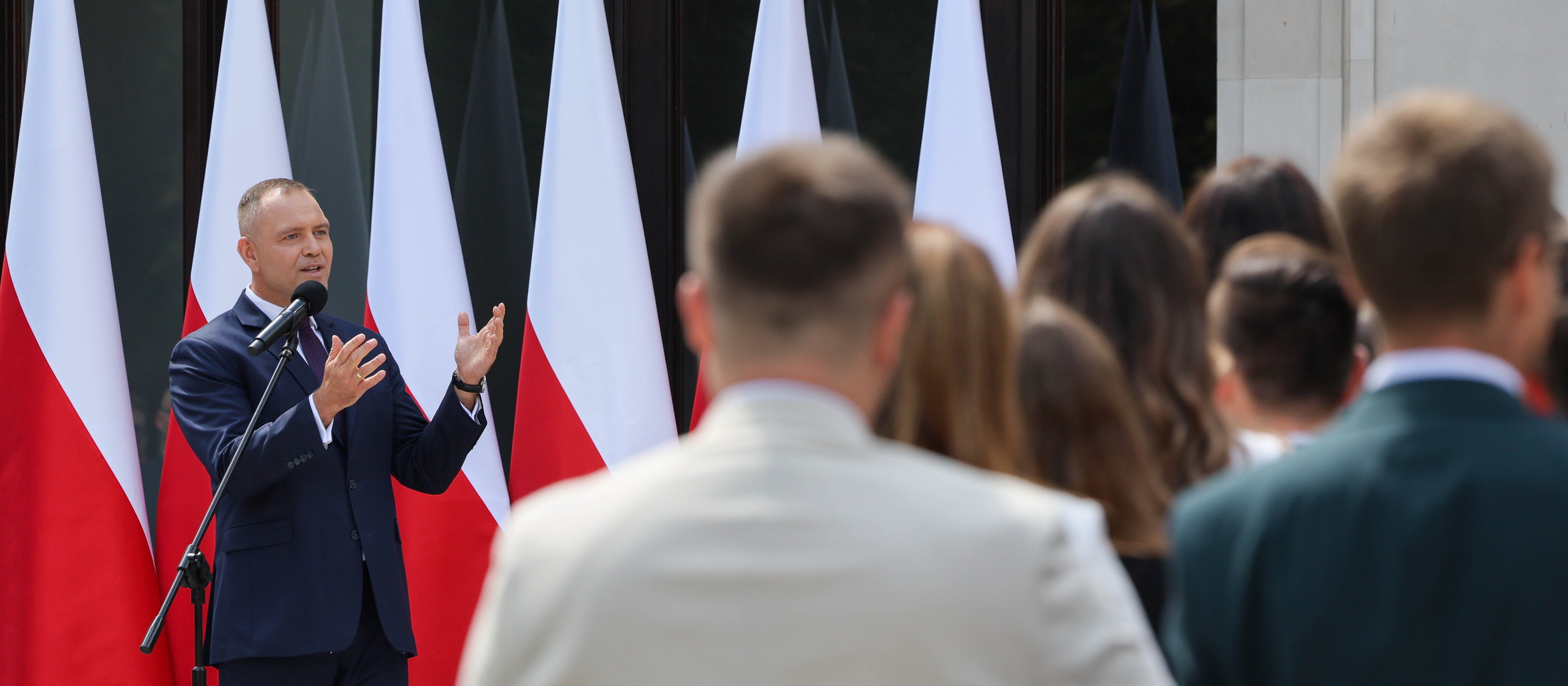 Prezydent Karol Nawrocki powołał 211 asesorów sądowych