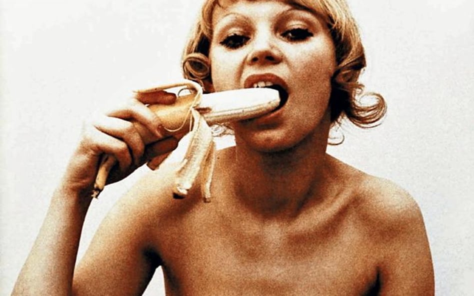 Natalia LL, „Sztuka konsumpcyjna”, fotografia, 1973 r., 50 x 60 cm, fot. Art NEW media