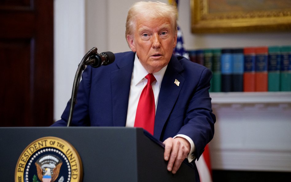 Trump zmienia zdanie. Komputery, smartfony i chipy zwolnione z ceł
