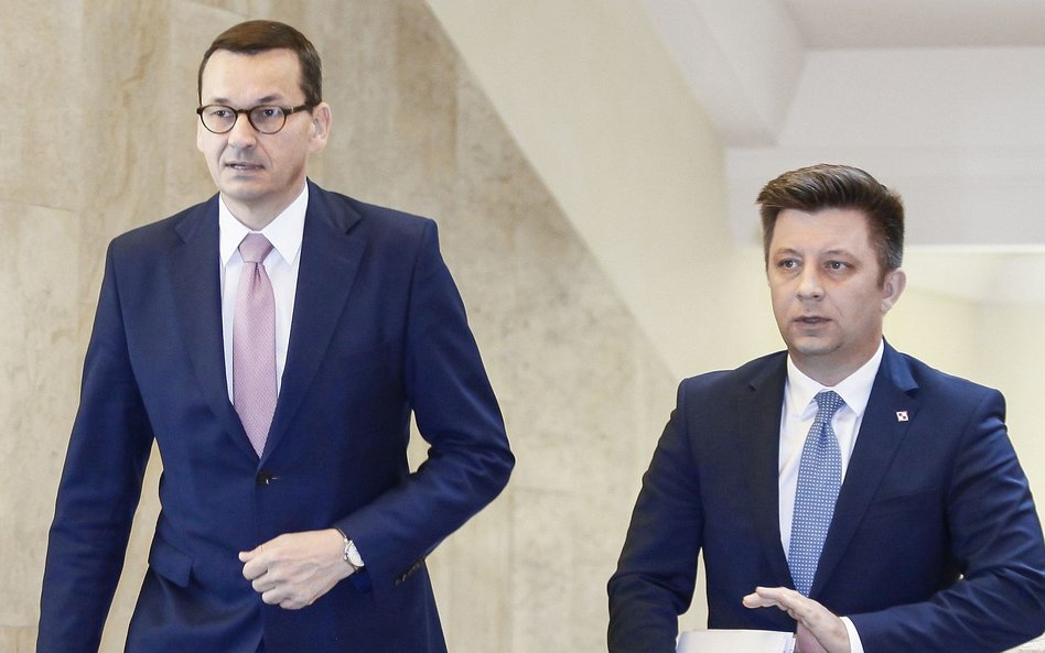 Sondaż: Morawiecki i Dworczyk do dymisji za aferę mailową