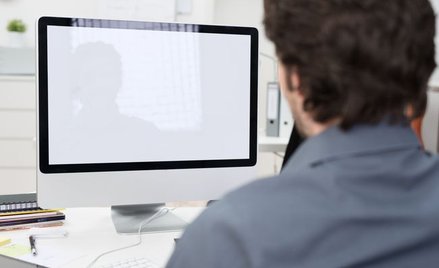 Pieniądze na szkolenia z obsługi komputera dla mieszkańców gmin i miast