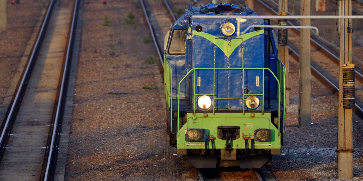 Lokomotywy uderzyły w betonowe bloki na torach w Lubelskiem: prokuratura bada sprawę