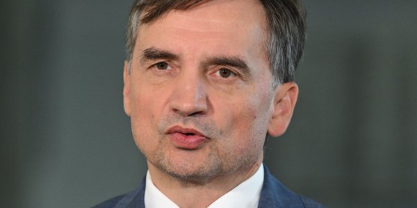Prosecutors want to exclude the justice  from the EAW case behind Zbigniew Ziobra. It is about the actions of tv   Republika