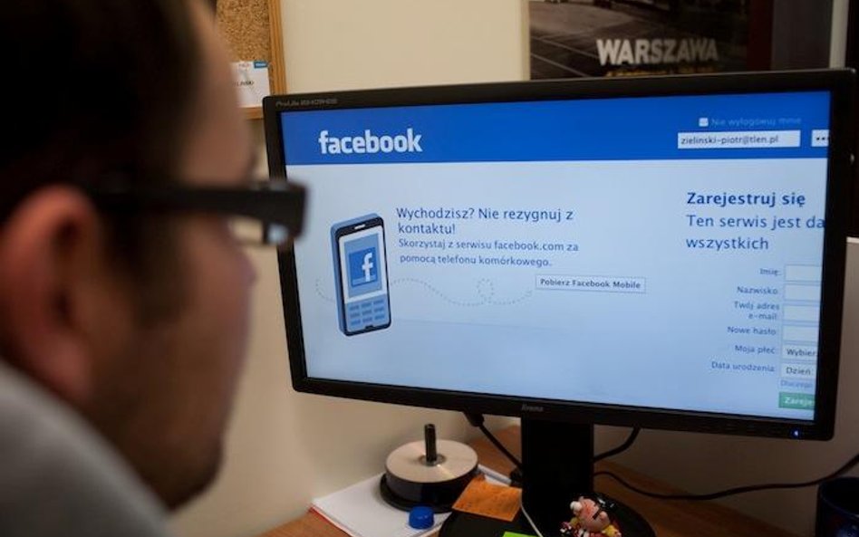 Dla nastolatków Facebook nie jest już wystarczająco fajny - uważają analitycy