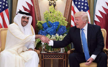 Emir Kataru Tamim ibn Hamad Al Sani i prezydent Stanów Zjednoczonych Donald Trump