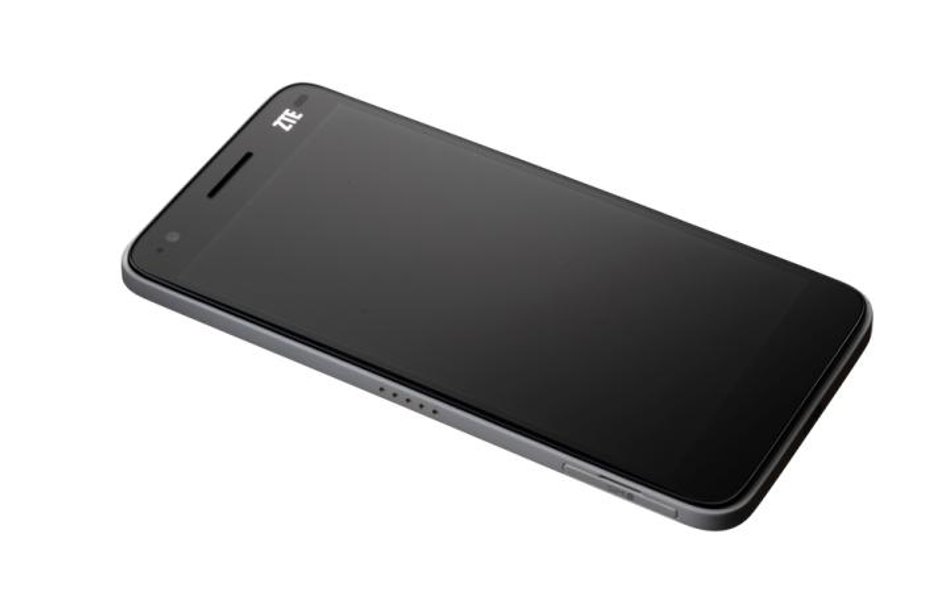 ZTE Grand S Flex, bo tak brzmi pełna nazwa nowego, flagowego produktu Chińczyków, to model zaliczany