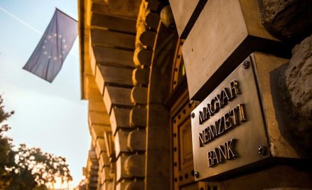 Węgry: Próby zdobycia poufnych danych klientów w trzech bankach