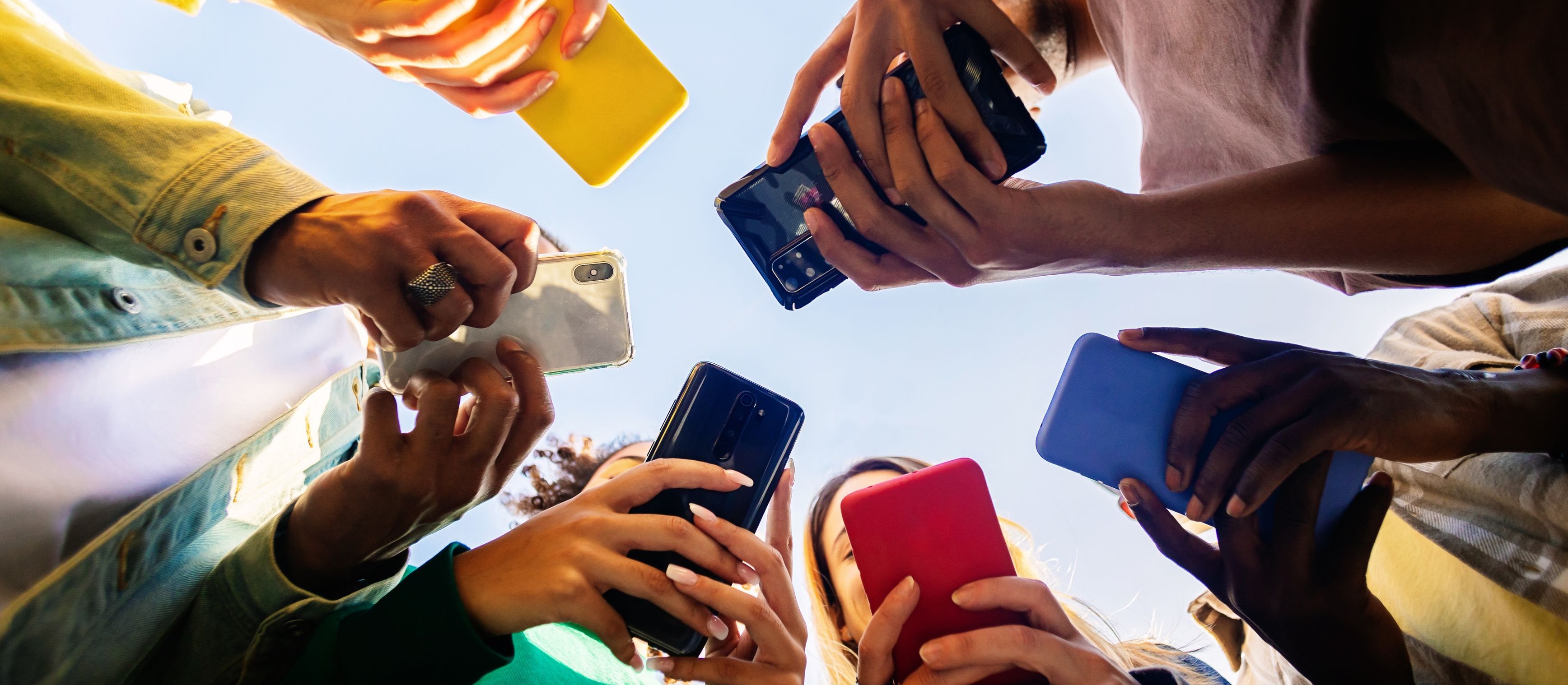 Telekomy zwolniły tempo. Za to przyspieszyły rachunki