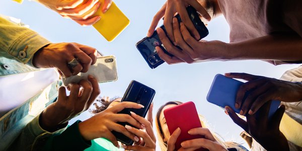 Telekomy zwolniły tempo. Za to przyspieszyły rachunki