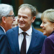 Jean-Claude Juncker, Donald Tusk i Angela Merkel podczas piątkowego szczytu UE