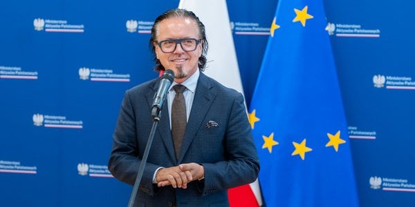 Więcej polskich firm w strategicznych inwestycjach. MAP bierze się za „local content”