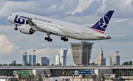 Rząd uwalnia od zakazu lotów Chicago i Nowy Jork