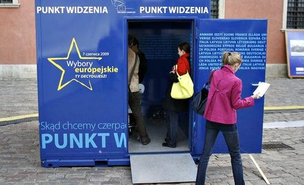 W Warszawie stanęła kabina, w której ludzie mogą nagrać swe oczekiwania wobec Parlamentu Europejskie