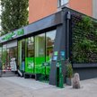 Otwarty we wrześniu pierwszy w Polsce sklep łączący ekologię z technologią – Żabka Eko Smart – potwi