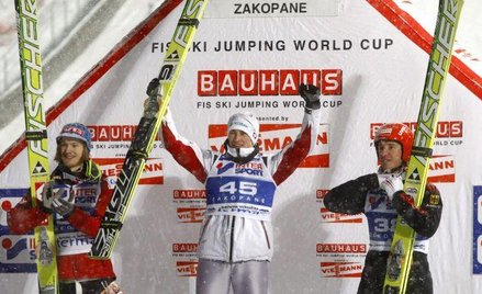 Kamil Stoch na podium. To jego pierwsze zwycięstwo w zawodach Pucharu Świata. Obok drugi w niedzieln