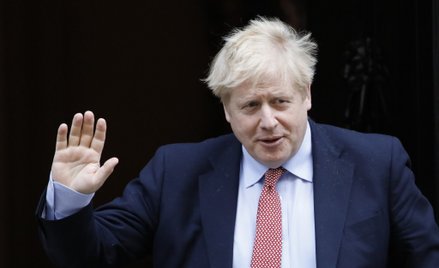 Boris Johnson otrzymuje w szpitalu tlen