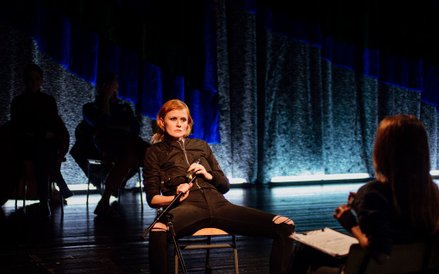 „Najgorszy człowiek na świecie” to głośna książka Małgorzaty Halber. W kaliskim Teatrze im. Bogusław