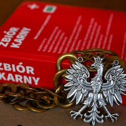 Złagodzenie sankcji za obrazę uczuć religijnych? A może chodzi tylko o kolejny spór z prezydentem?