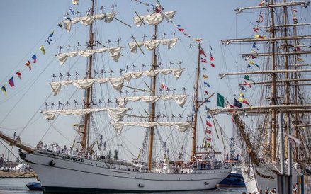 Do Szczecina płynie 55 żaglowców i jachtów z 18 krajów