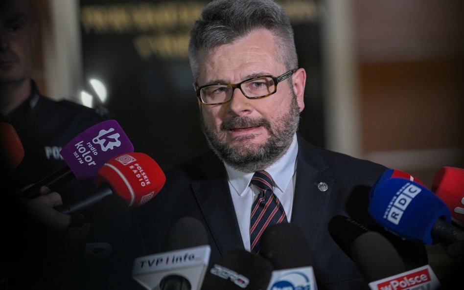 Rzecznik stołecznej Prokuratury Okręgowej prok. Piotr Antoni Skiba na konferencji prasowej w siedzib