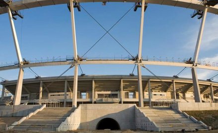Dachu na Stadionie Śląskim jak nie było, tak nie ma