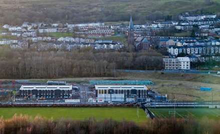 Ebbw Vale utknęło w pułapce i pozostaje w stanie zawieszenia pomiędzy industrialną przeszłością a pr
