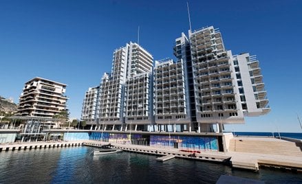 Apartamentowiec „Renzo”, zaprojektowany przez włoskiego architekta Renzo Piano, w dzielnicy Mareterr