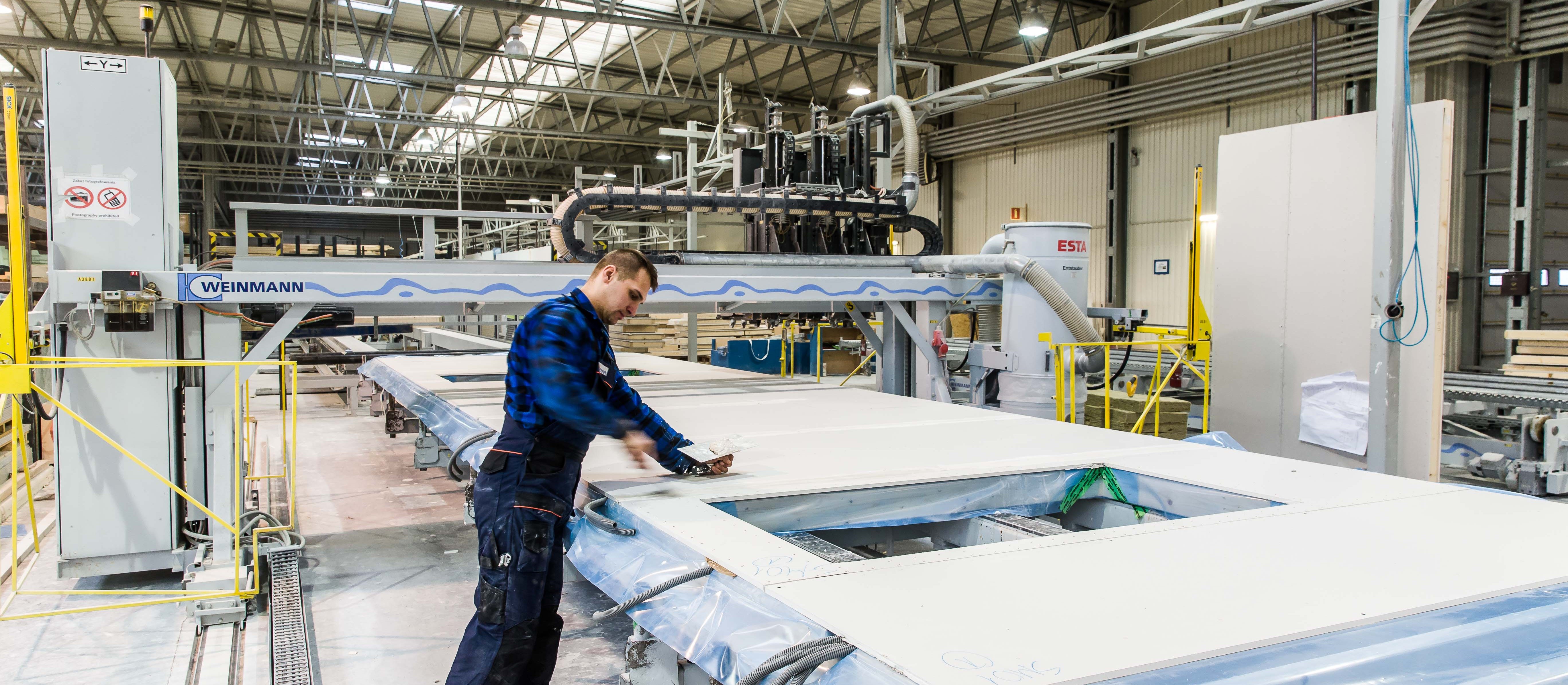 Unibep po konferencji: na radarze kolej i wojsko