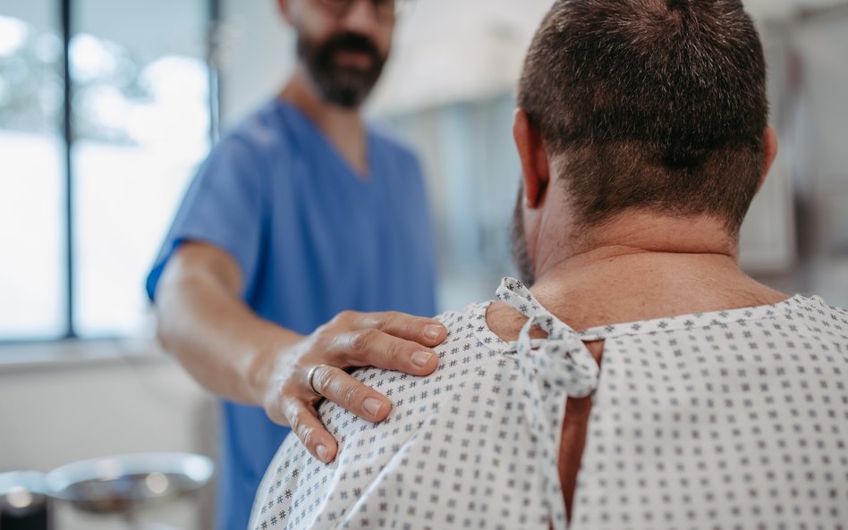 Naukowcy alarmują, że otyłość zwiększa ryzyko hospitalizacji lub śmierci z powodu infekcji o 70 proc