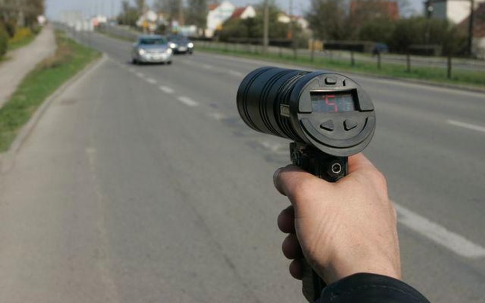 Policja zainwestowała w wideorejestratory i radary pistoletowe