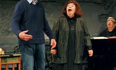 Tymowi i Merle towarzyszy pianista Andrzej Jerzy Derfel