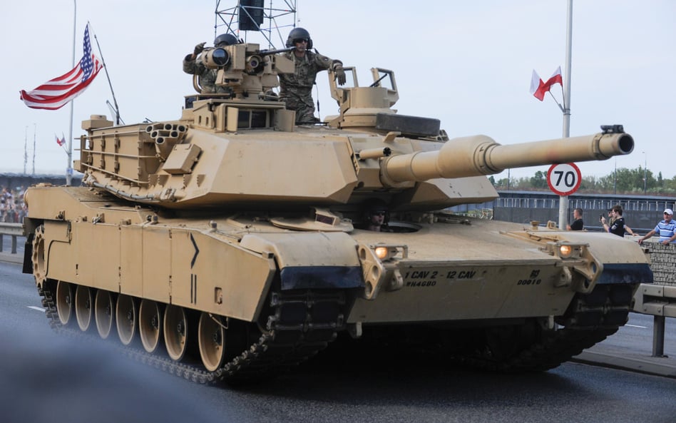 Czołg M1A2 Abrams (USA) na defiladzie z okazji Święta Wojska Polskiego 15 sierpnia 2024 r.