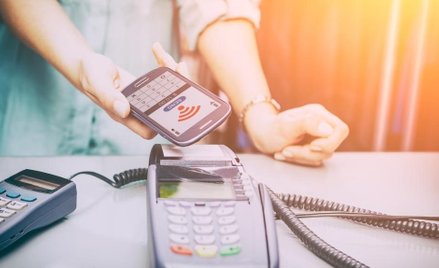 Blik hitem w Biedronce. Mnóstwo klientów z niego korzysta