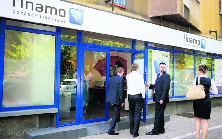 Firma pośrednictwa finansowego ma 32 placówki w największych polskich miastach.