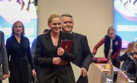 Szkoła wysokich wyników czy szkoła szczęśliwych dzieci?