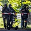 Policja w pobliżu toru wyścigów konnych Schachen po strzelaninie w Aarau w Szwajcarii