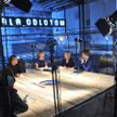 Publicystyczny show „Hala odlotów”. Katarzyna Janowska w środku między socjolog Joanną Erbel i pisar