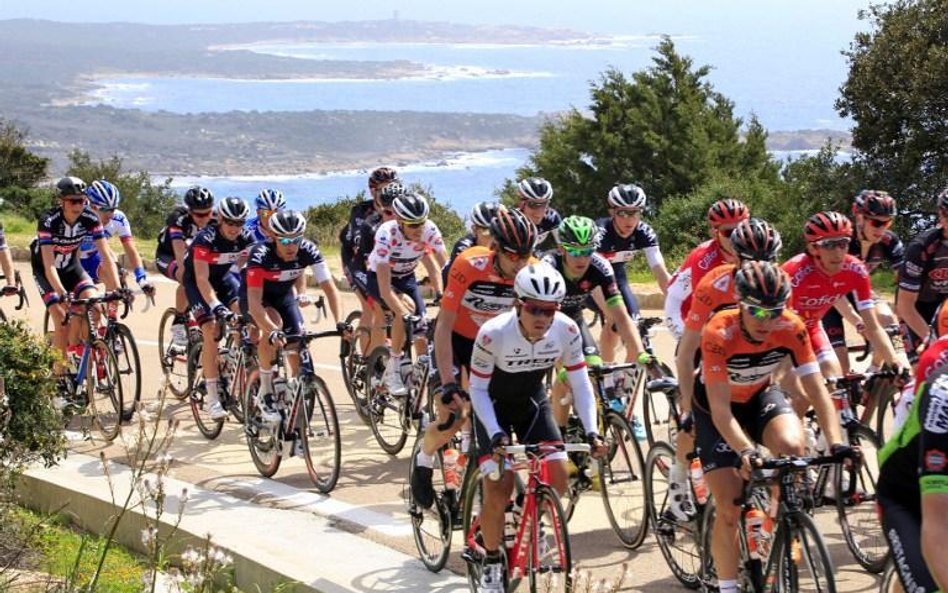 Tinkow wyrzuca Riisa. Licencja Astany zagrożona