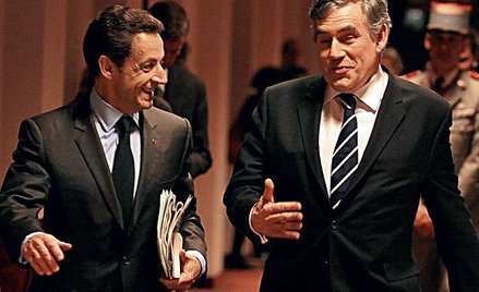 Nicolas Sarkozy (z lewej) z Gordonem Brownem