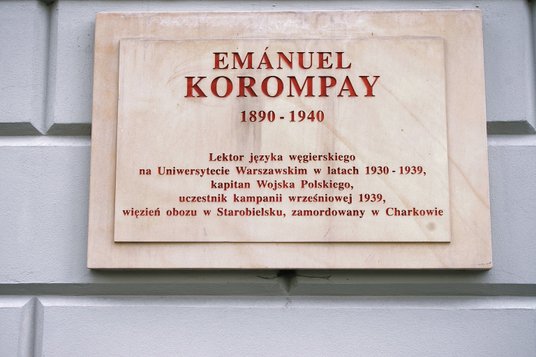 Zdjęcie córek Emanuela Korompayego z&nbsp;czasów, gdy uczęszczały do szkoły sióstr nazaretanek w&nbs